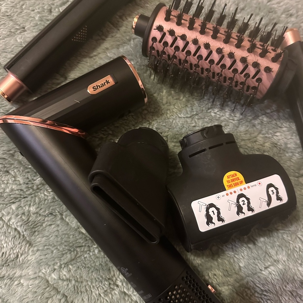 Shark Black and Pink Hair Styling Set